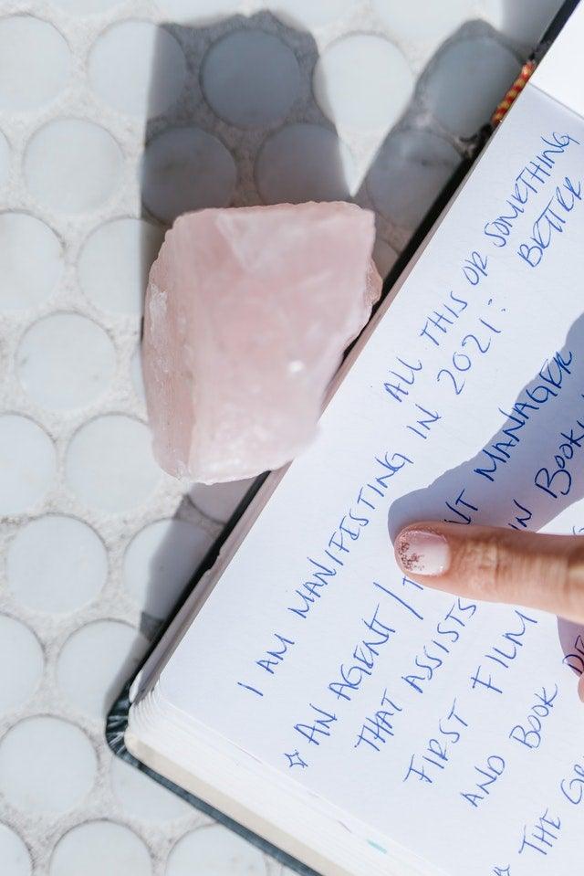6 Ways to remind yourself that you worthy. - Affirm Effect